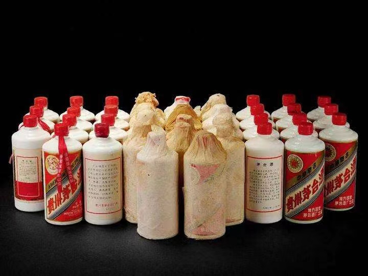 天长日照岚山回收酒价格哪里回收(附近上门回收茅台酒）?